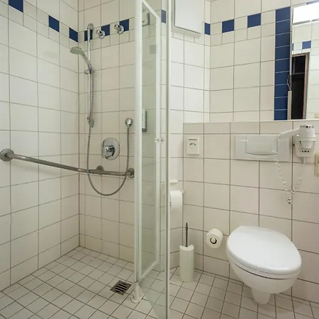 Roomingtons Karoli
