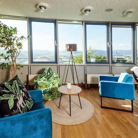 Roomingtons Karoli Hotel 3*
