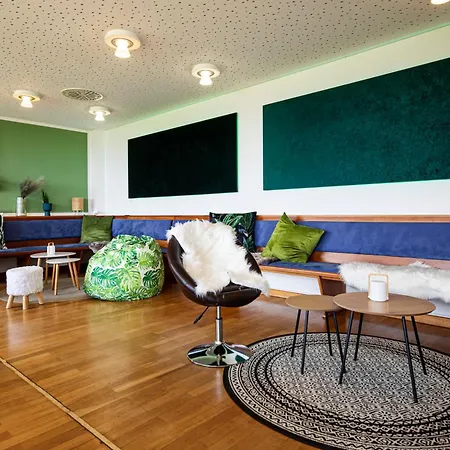 Roomingtons Karoli Waldkirchen