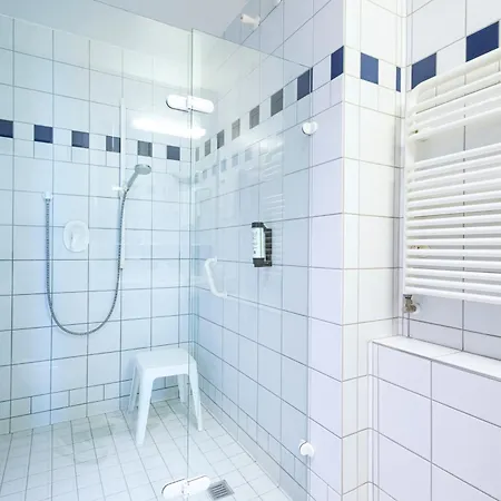 Roomingtons Karoli Waldkirchen