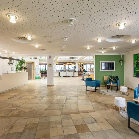 Roomingtons Karoli Waldkirchen