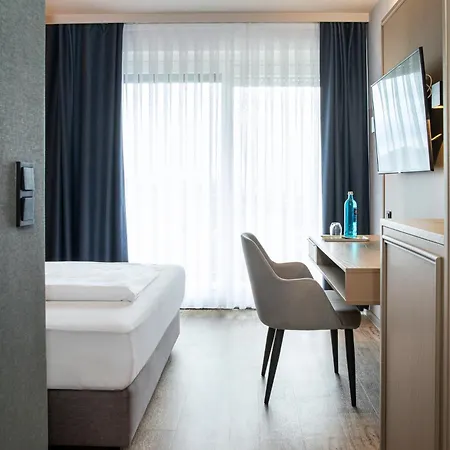 Roomingtons Karoli Otel